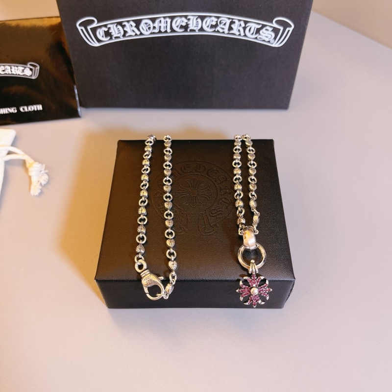 Ch**me He**ts necklaces